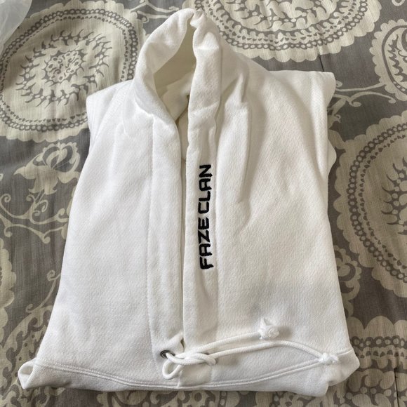 Faze Clan x Champion White Ghost Pullover Hoodie - Picture 7 of 11
